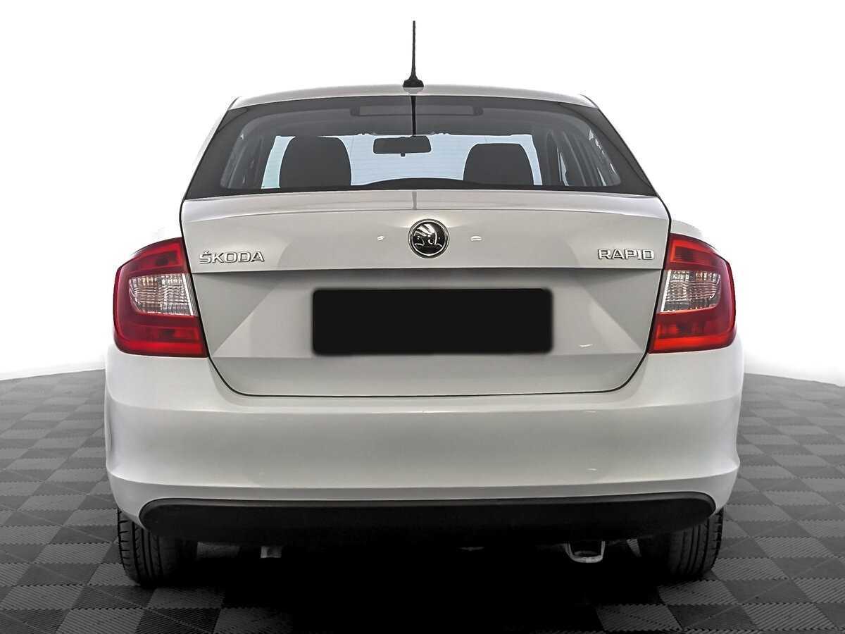 Б/У Шкода Рапид 2017 года. Фото: #5