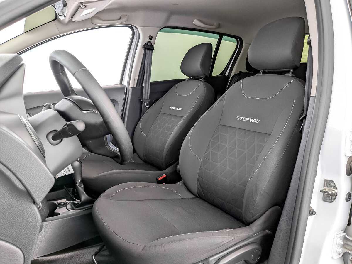 Б/У Рено Сандеро 2018 года. Фото: #19