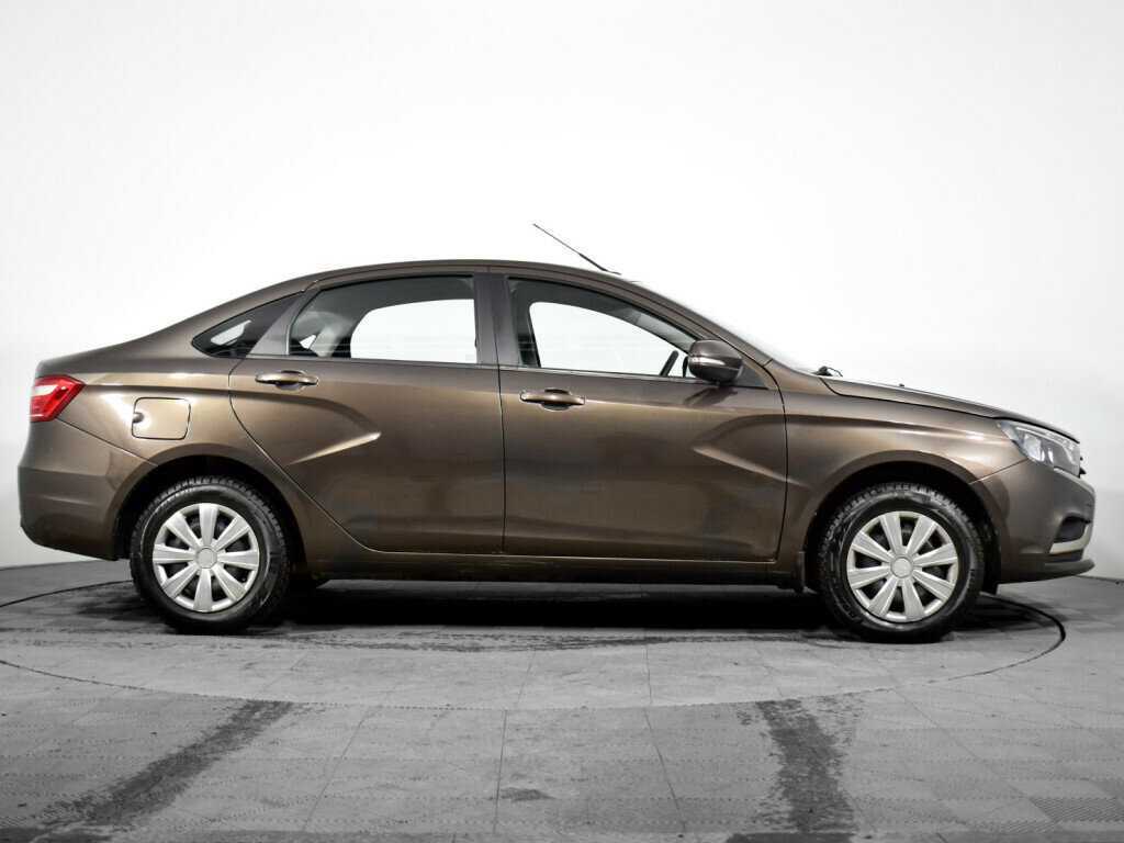 Б/У Лада (ВАЗ) Веста 2017 года. Фото: #3