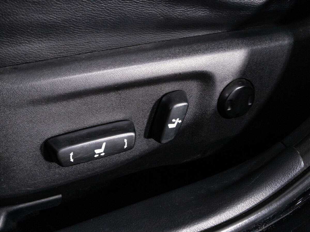 Б/У Тойота Камри 2013 года. Фото: #14