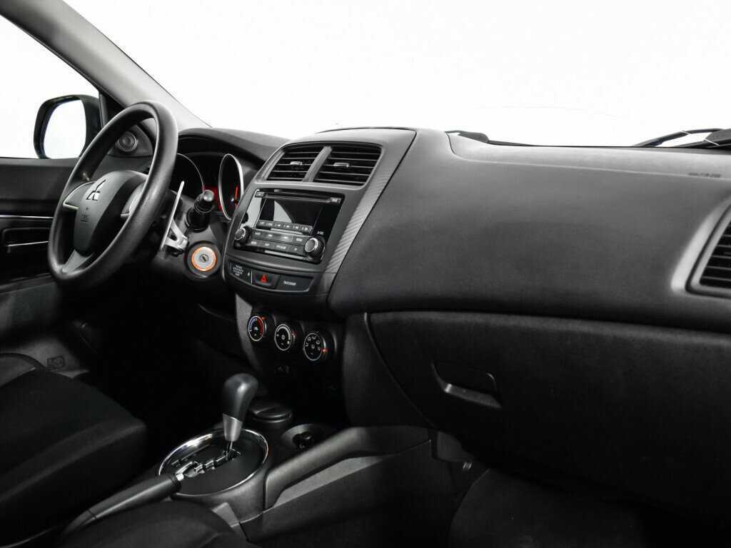 Б/У Митсубиши АС-Икс 2014 года. Фото: #8