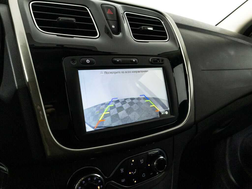 Б/У Рено Логан 2021 года. Фото: #14