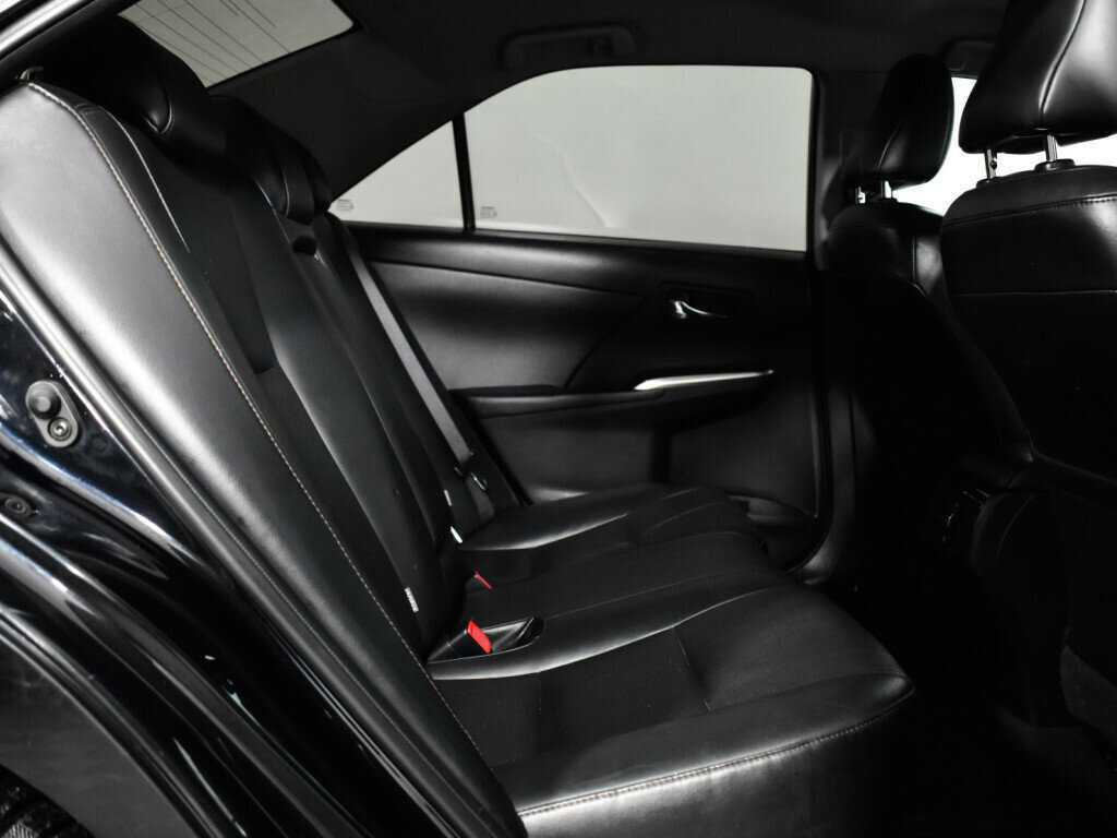 Б/У Тойота Камри 2014 года. Фото: #9