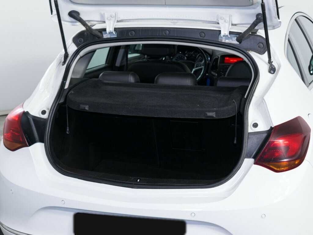 Б/У Опель Астра 2013 года. Фото: #6