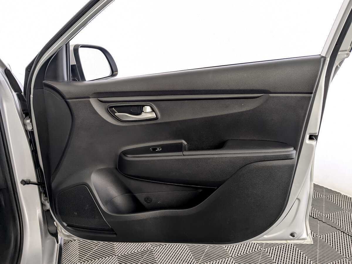 Б/У Киа Рио 2020 года. Фото: #22