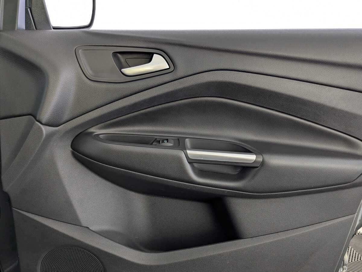 Б/У Форд Куга 2018 года. Фото: #24