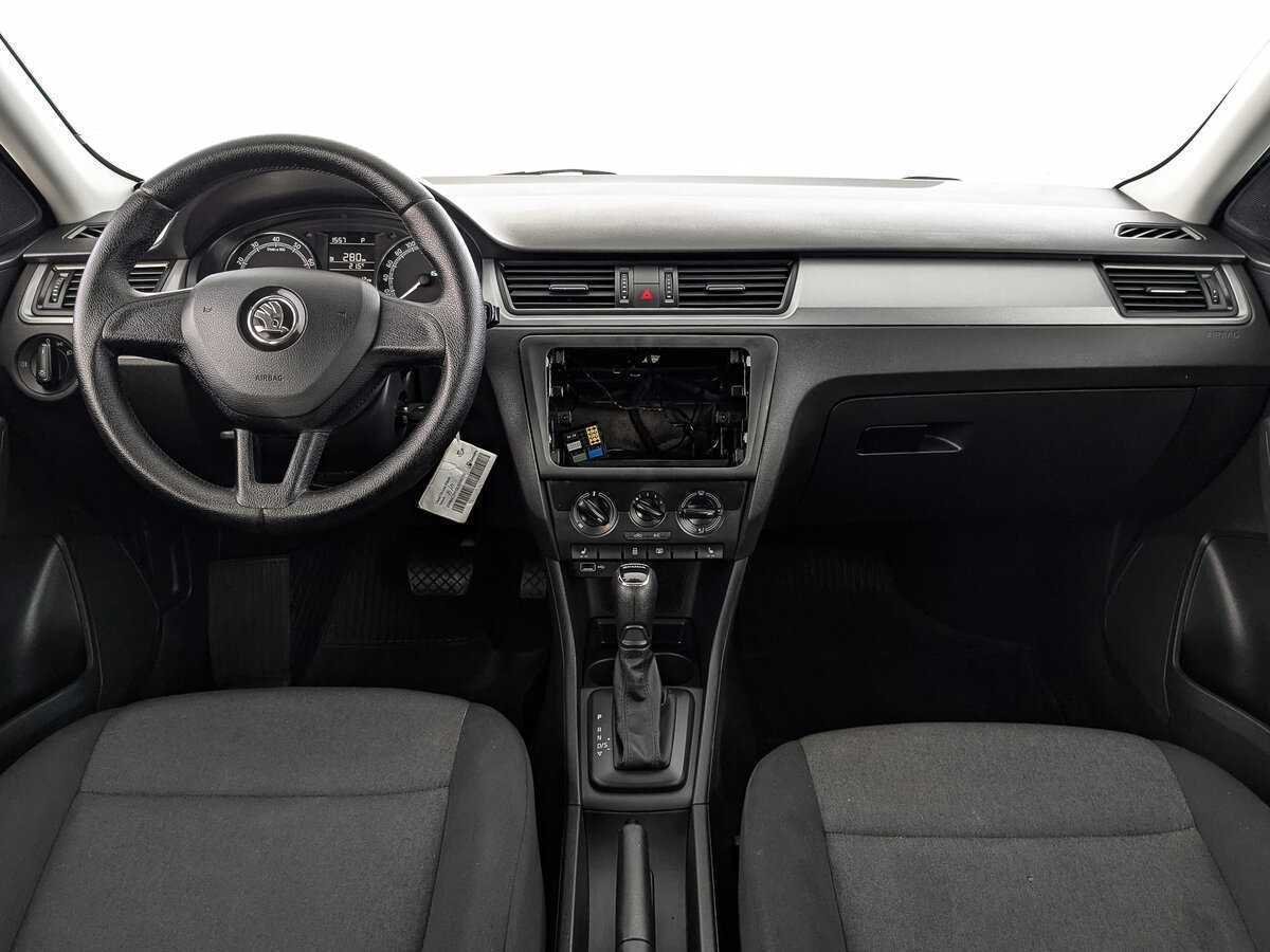 Б/У Шкода Рапид 2019 года. Фото: #12