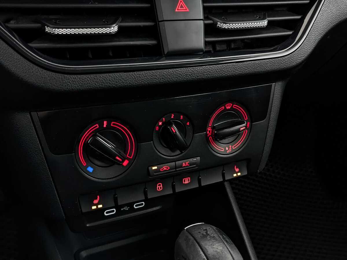 Б/У Фольксваген Поло 2020 года. Фото: #19