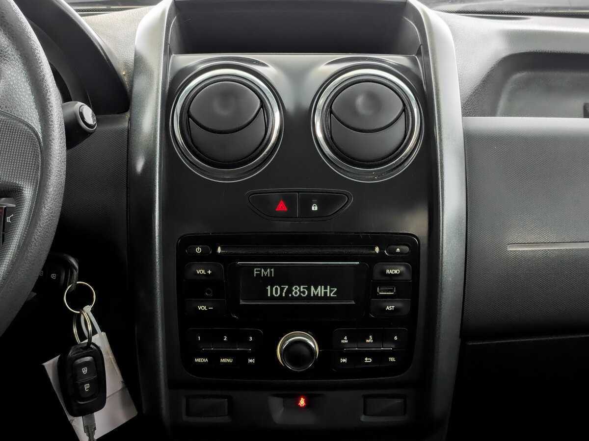 Б/У Рено Дастер 2015 года. Фото: #14