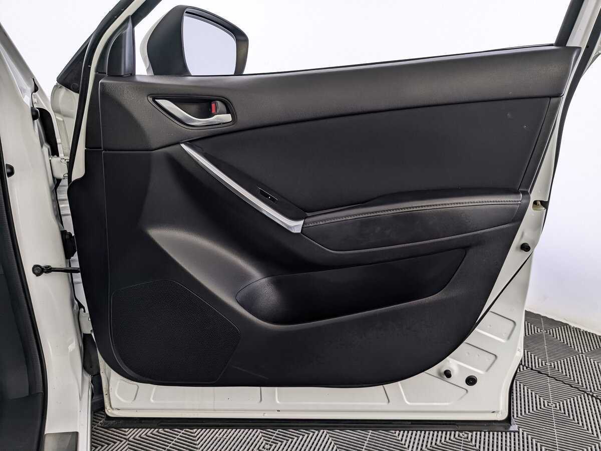 Б/У Мазда Ц-Икс-5 2016 года. Фото: #23