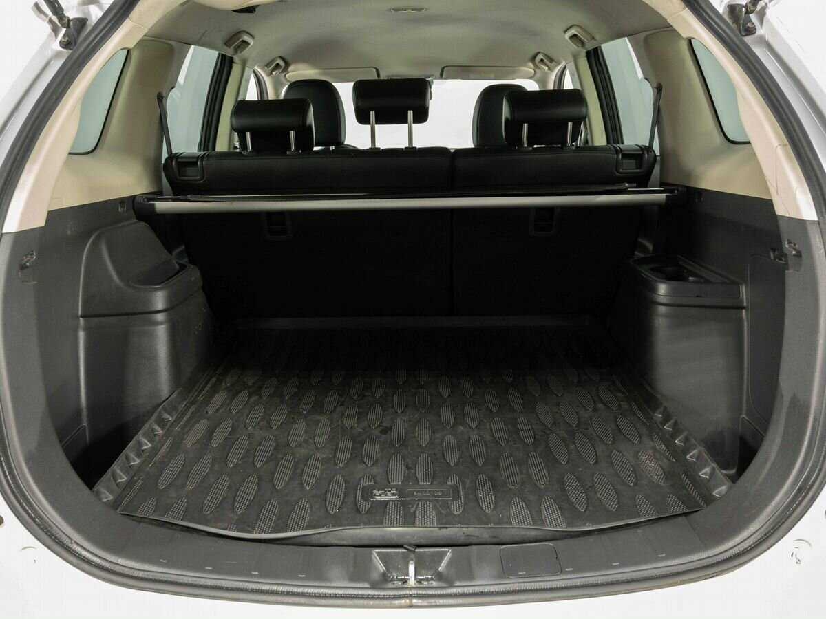 Б/У Митсубиши Оутлэндер 2012 года. Фото: #24