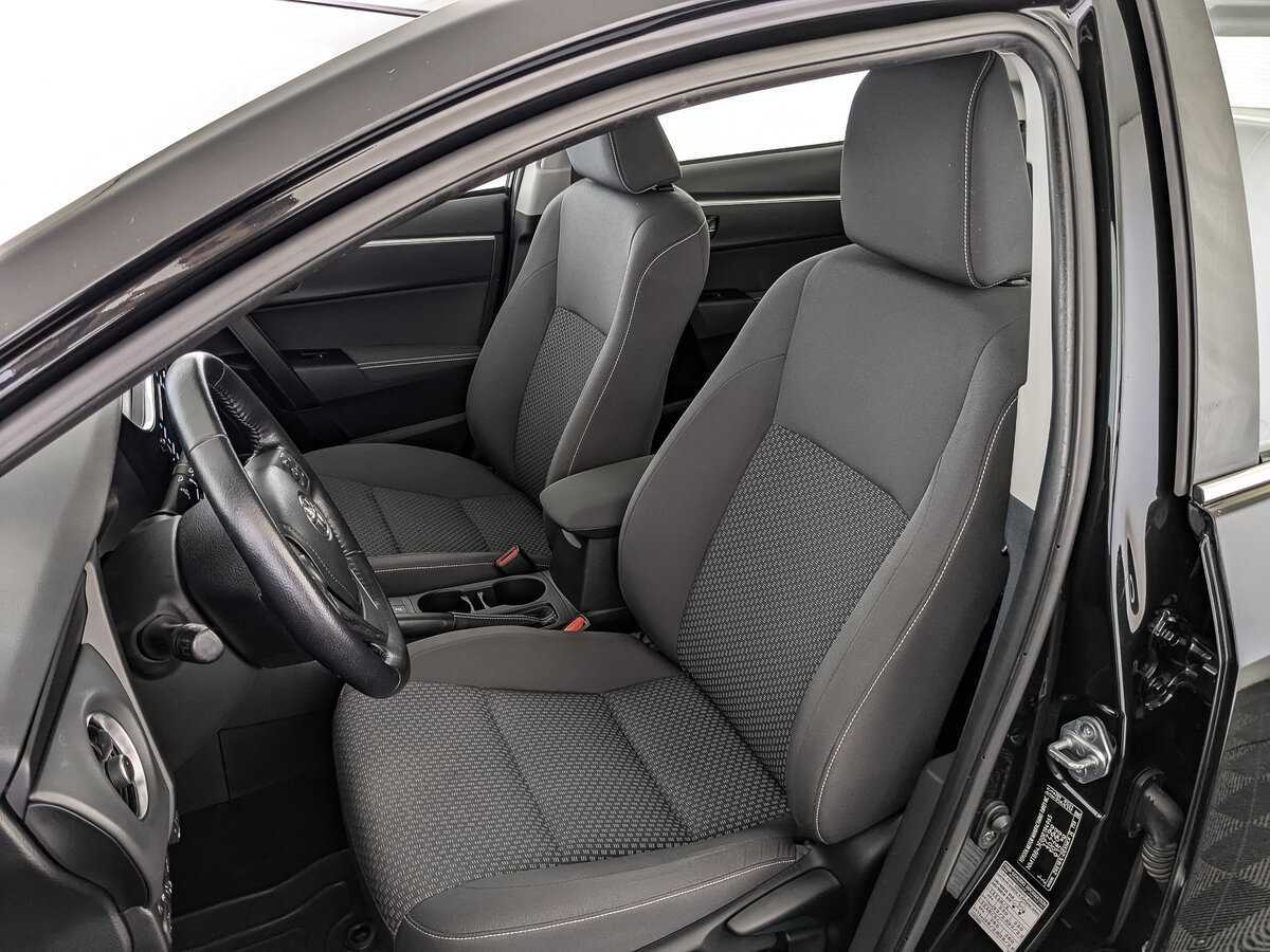 Б/У Тойота Королла 2017 года. Фото: #19