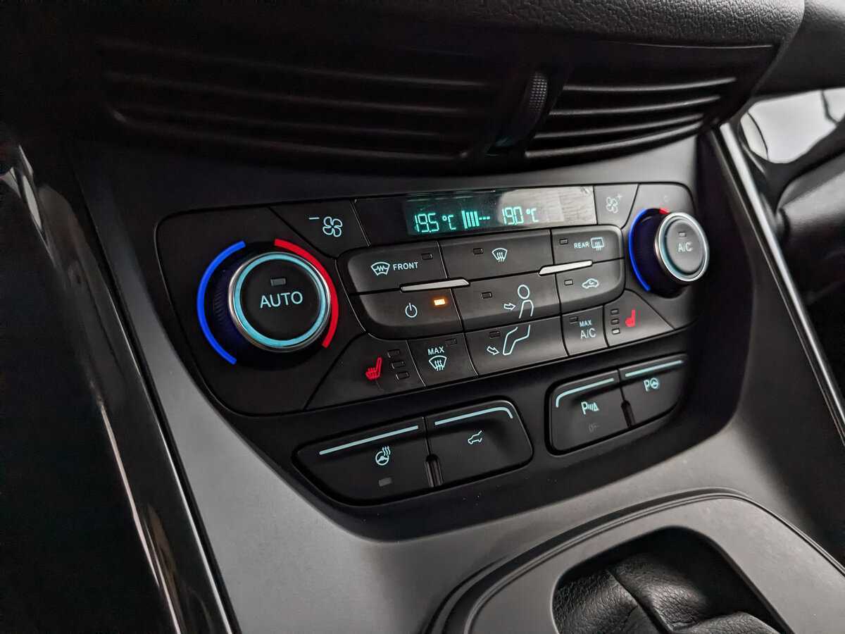 Б/У Форд Куга 2019 года. Фото: #18