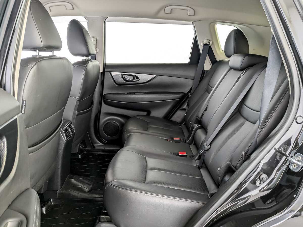 Б/У Ниссан Икс-Трейл 2017 года. Фото: #11