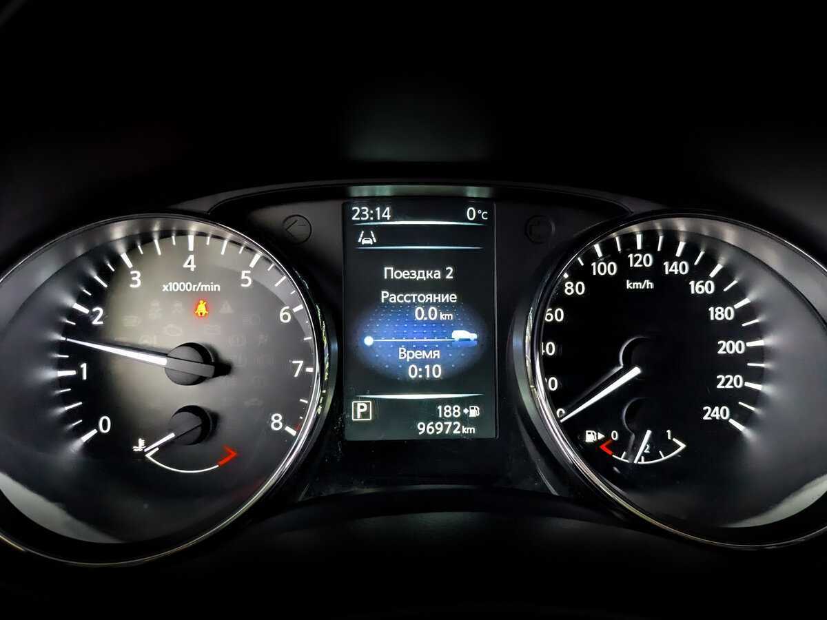 Б/У Ниссан Икс-Трейл 2017 года. Фото: #12