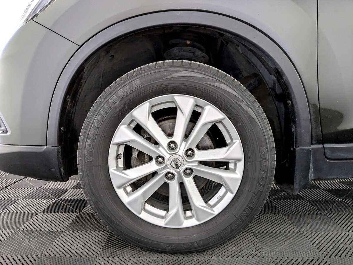 Б/У Ниссан Икс-Трейл 2017 года. Фото: #15