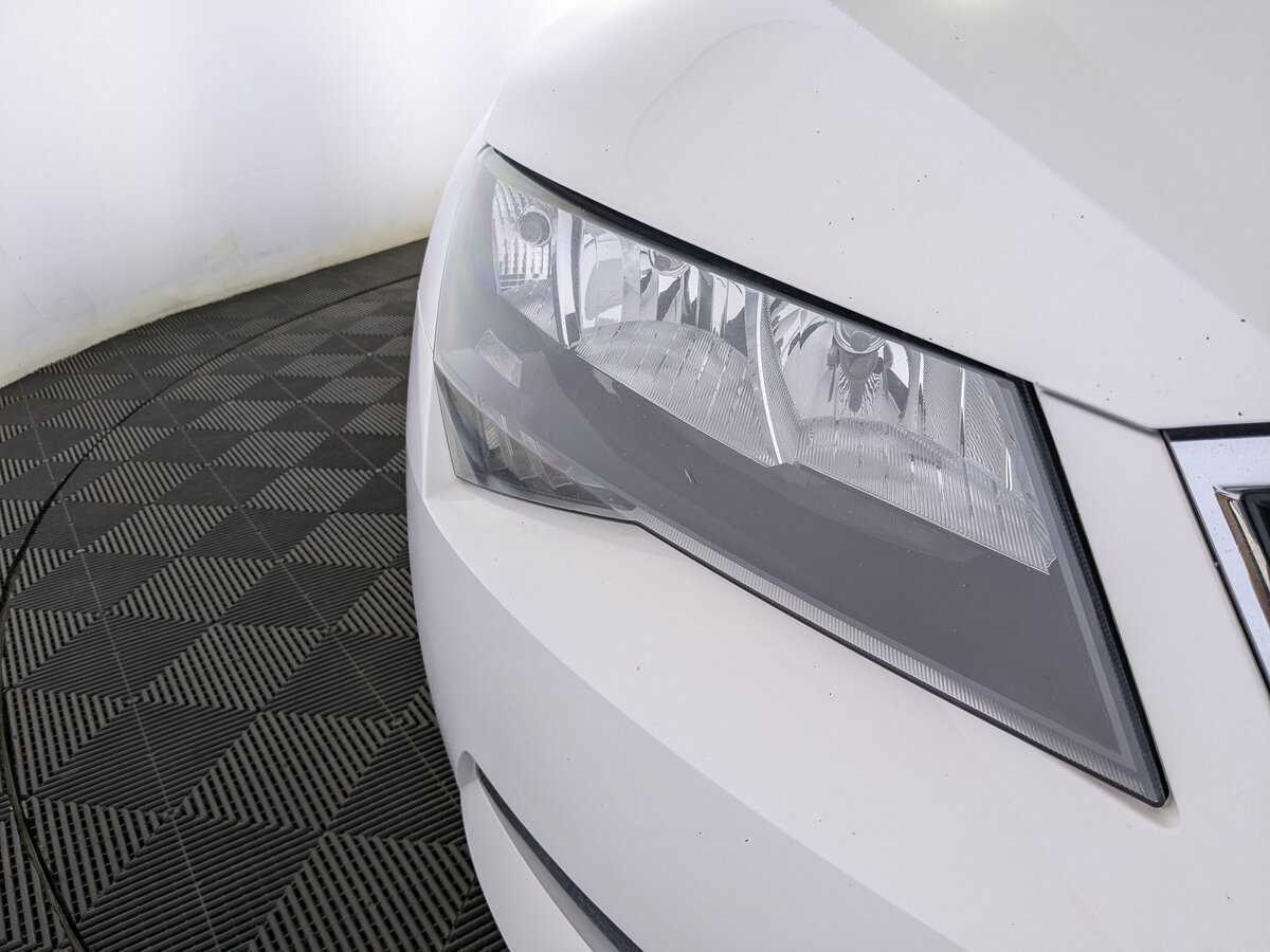 Б/У Шкода Суперб 2017 года. Фото: #10