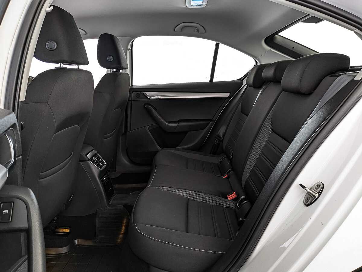 Б/У Шкода Октавия 2019 года. Фото: #16