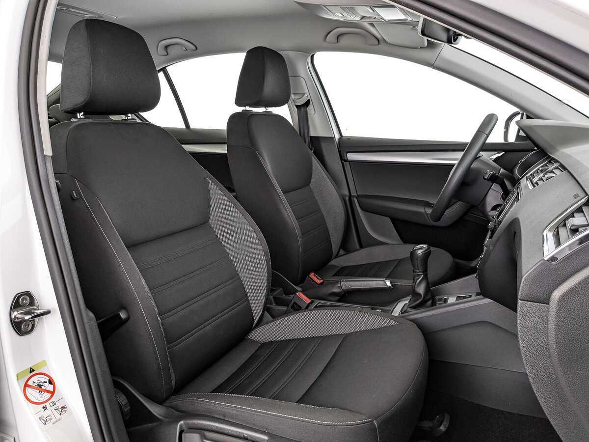 Б/У Шкода Октавия 2017 года. Фото: #21