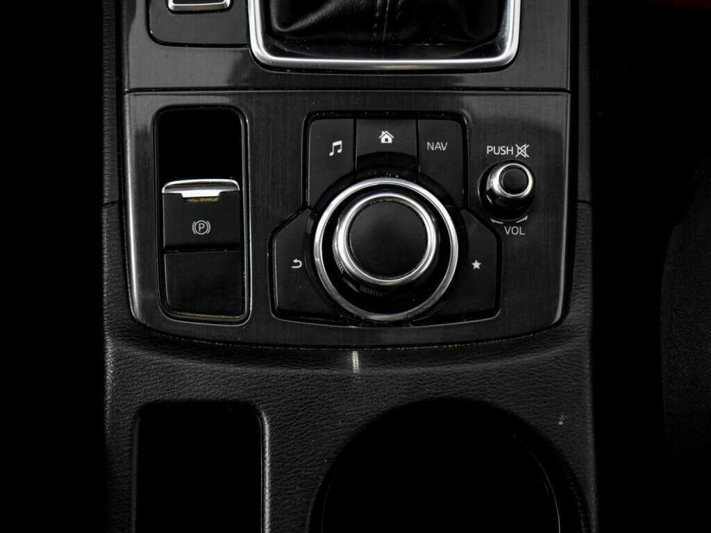 Б/У Мазда Ц-Икс-5 2015 года. Фото: #11