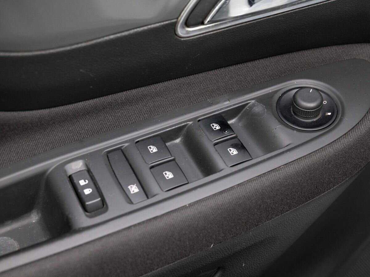 Б/У Опель Мокка 2013 года. Фото: #16