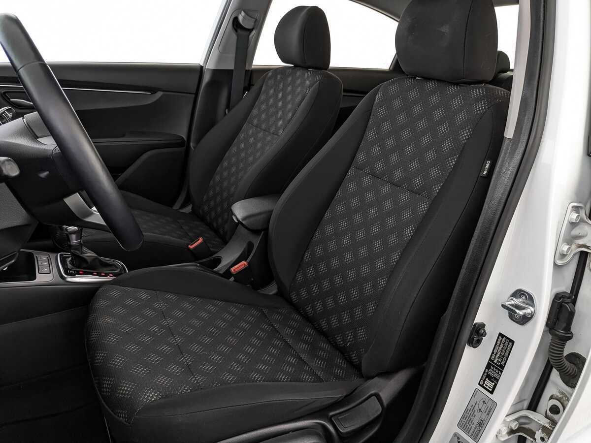 Б/У Киа Рио 2018 года. Фото: #17