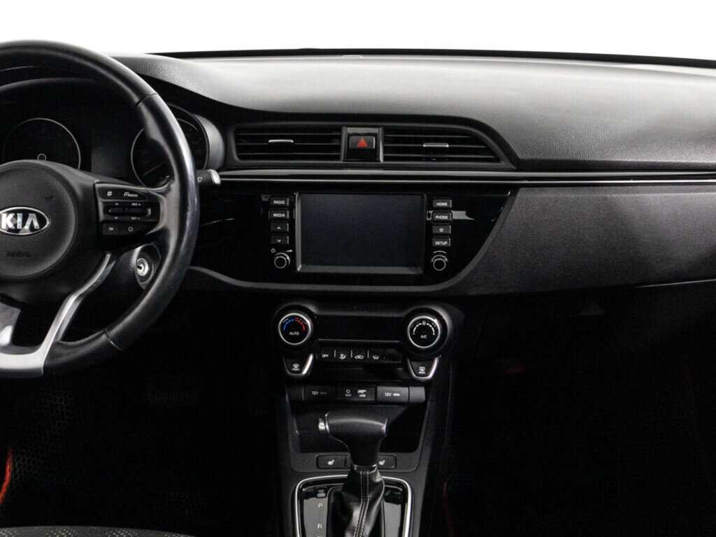 Б/У Киа Рио 2018 года. Фото: #13