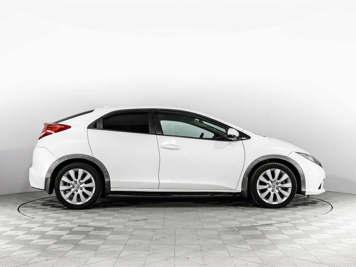 Б/У Хонда Цивик 2012 года. Фото: #3