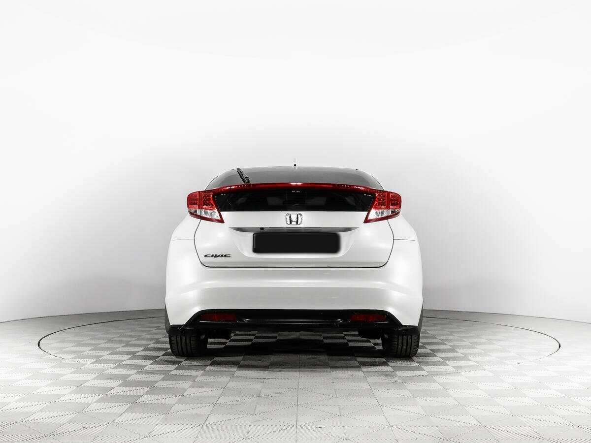 Б/У Хонда Цивик 2012 года. Фото: #5