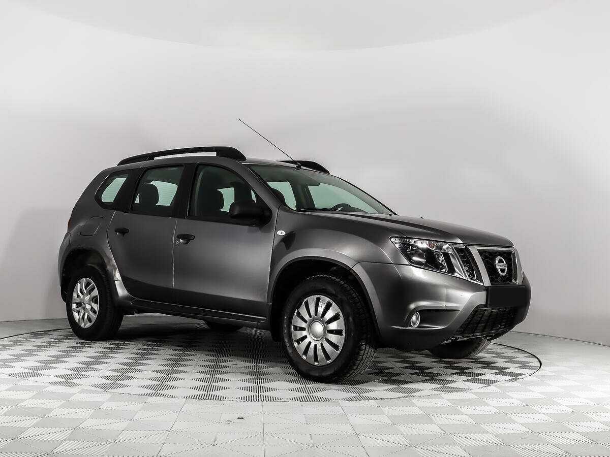Б/У Ниссан Террано 2014 года. Фото: #2