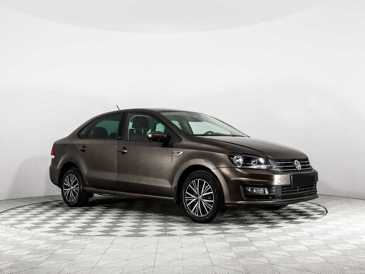 Б/У Фольксваген Поло 2016 года. Фото: #2