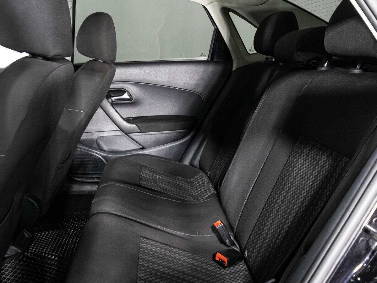 Б/У Фольксваген Поло 2017 года. Фото: #9