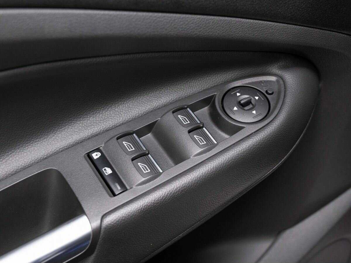 Б/У Форд Куга 2016 года. Фото: #18