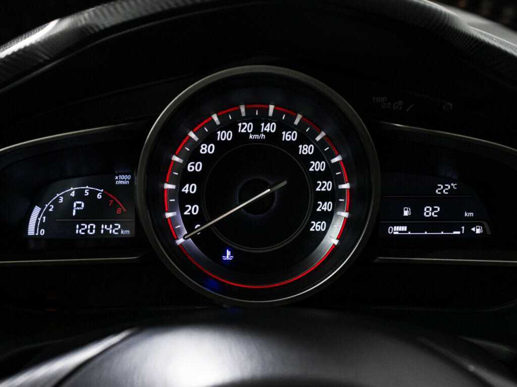 Б/У Мазда 3 2014 года. Фото: #10