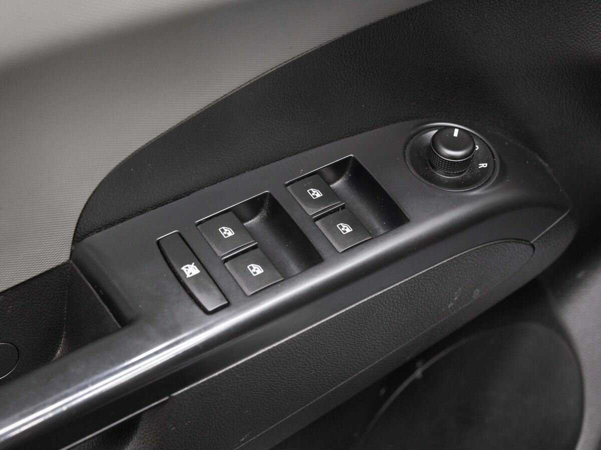 Б/У Шевроле Авео 2014 года. Фото: #16