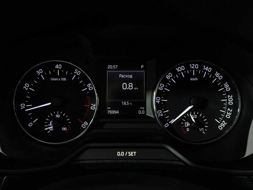 Б/У Шкода Октавия 2015 года. Фото: #11