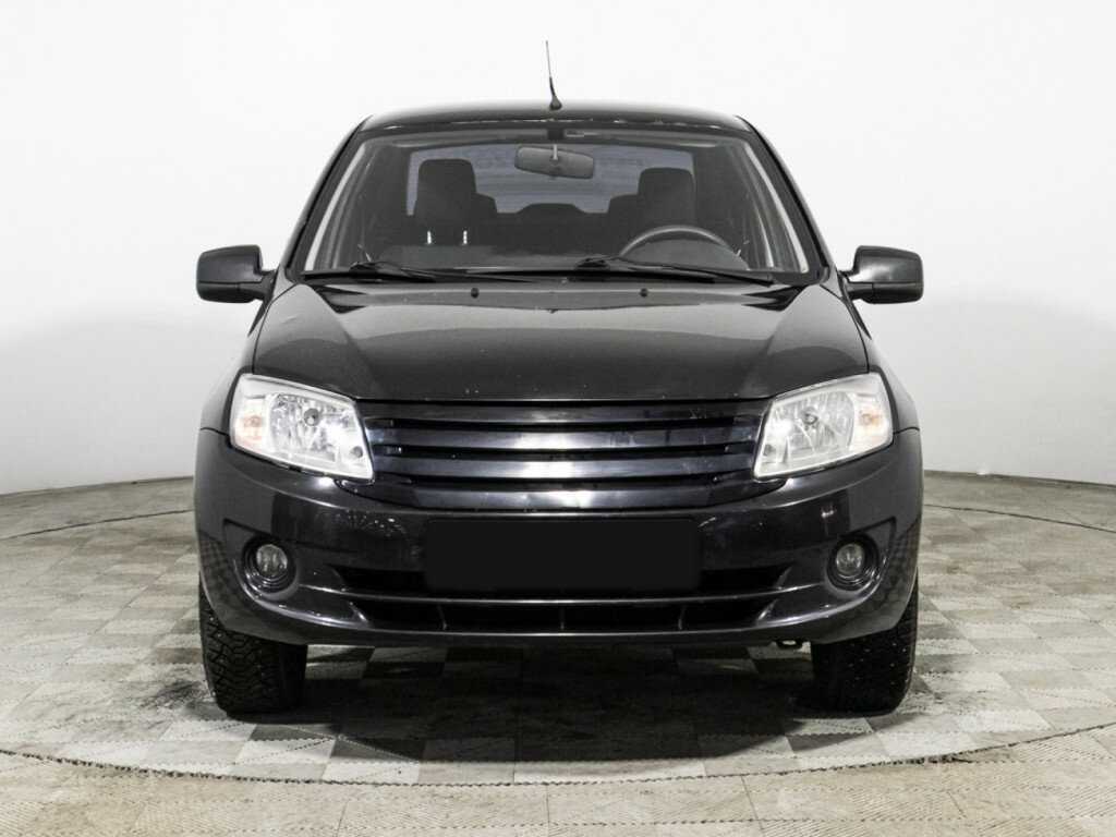 Б/У Лада (ВАЗ) Гранта 2013 года. Фото: #1