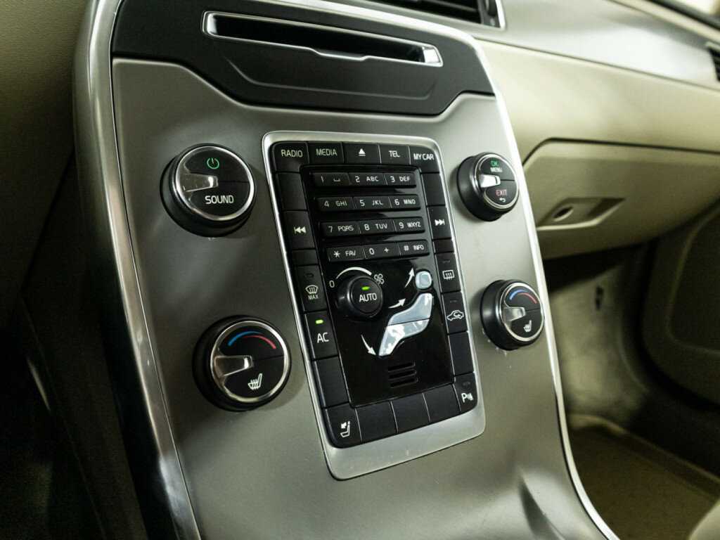 Б/У Вольво С80 2012 года. Фото: #16