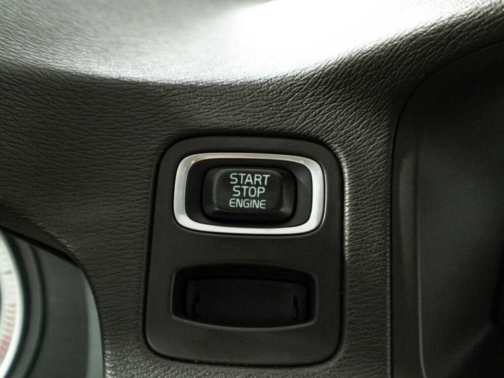 Б/У Вольво С80 2012 года. Фото: #17