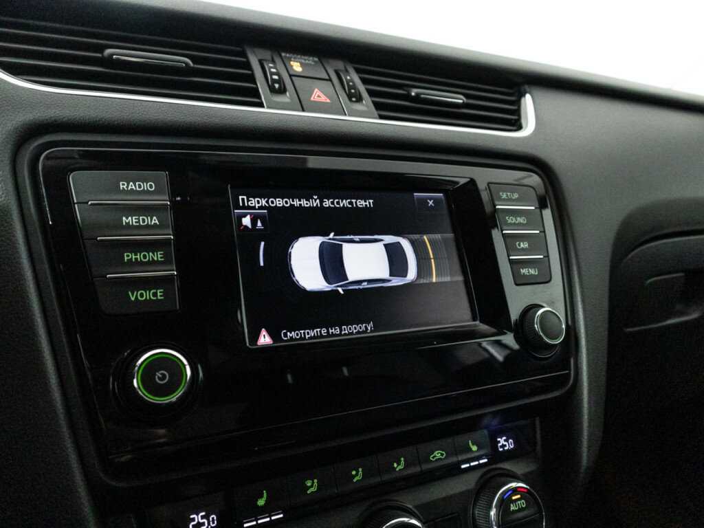 Б/У Шкода Октавия 2014 года. Фото: #14