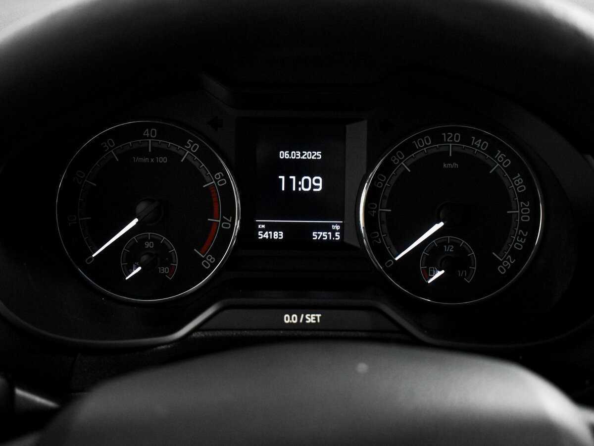 Б/У Шкода Октавия 2019 года. Фото: #18