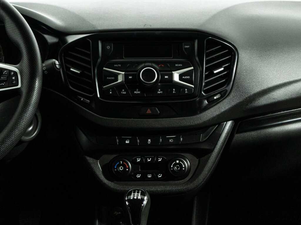 Б/У Лада (ВАЗ) Веста 2019 года. Фото: #13