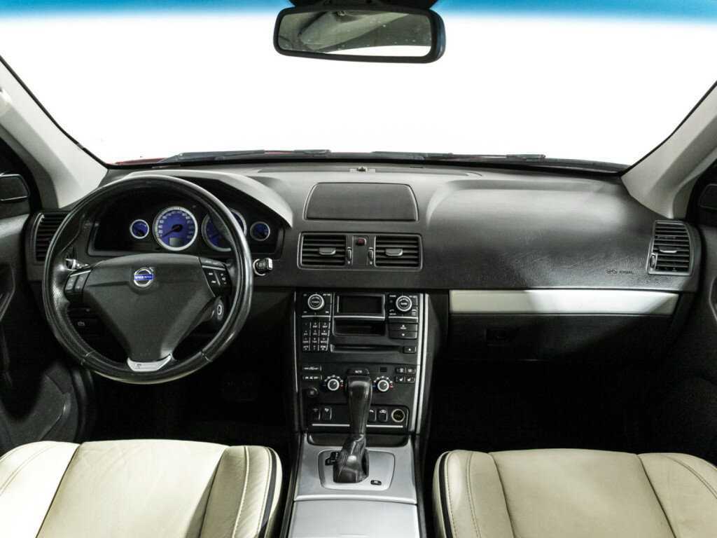 Б/У Вольво ИксЦ90 2012 года. Фото: #12