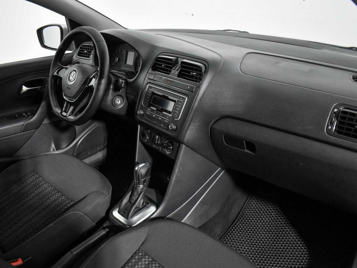 Б/У Фольксваген Поло 2016 года. Фото: #12