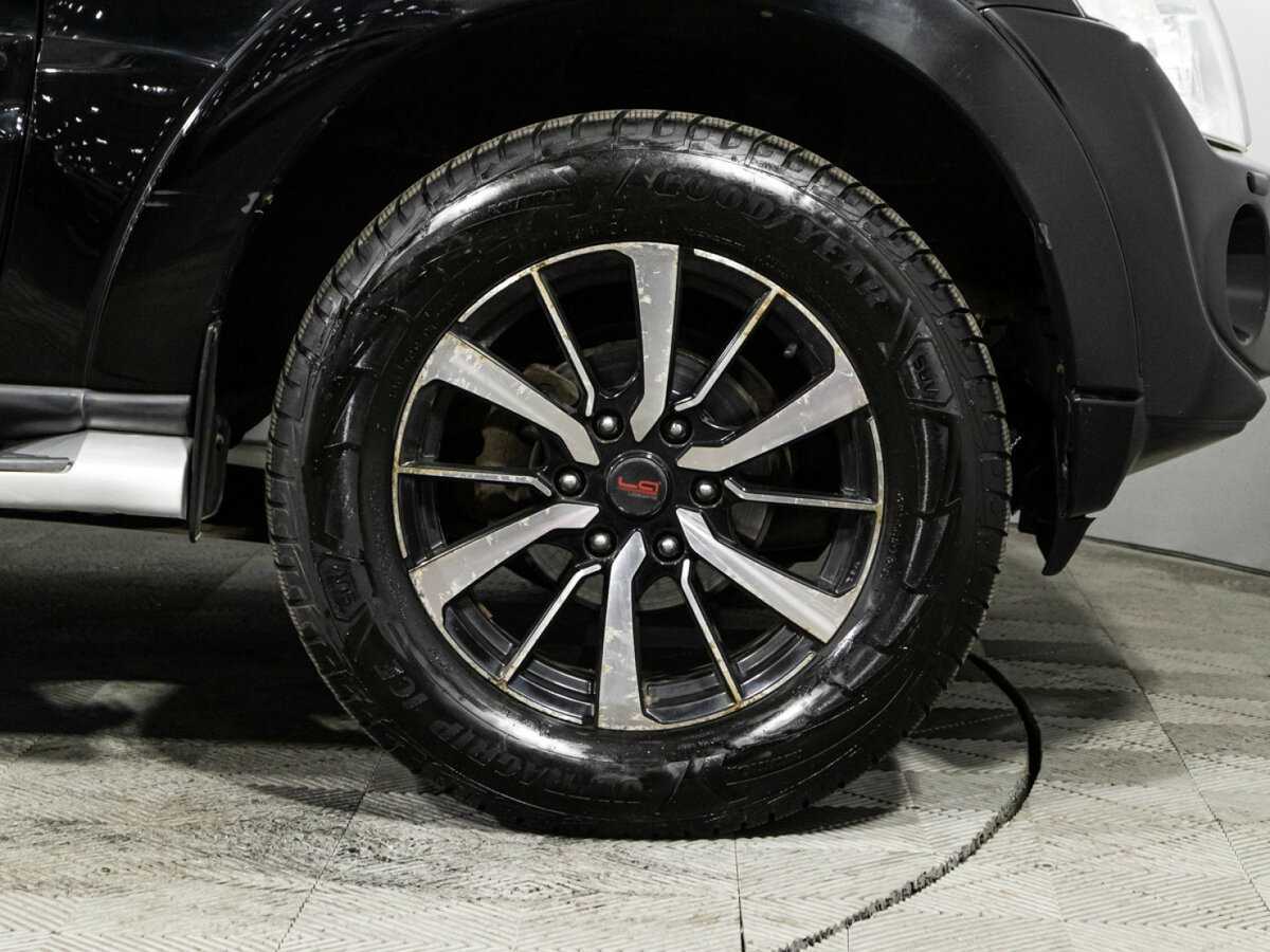 Б/У Митсубиши Паджеро 2012 года. Фото: #18