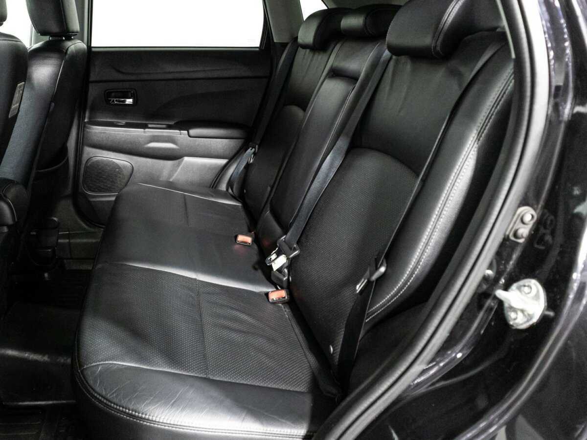 Б/У Митсубиши АС-Икс 2014 года. Фото: #9