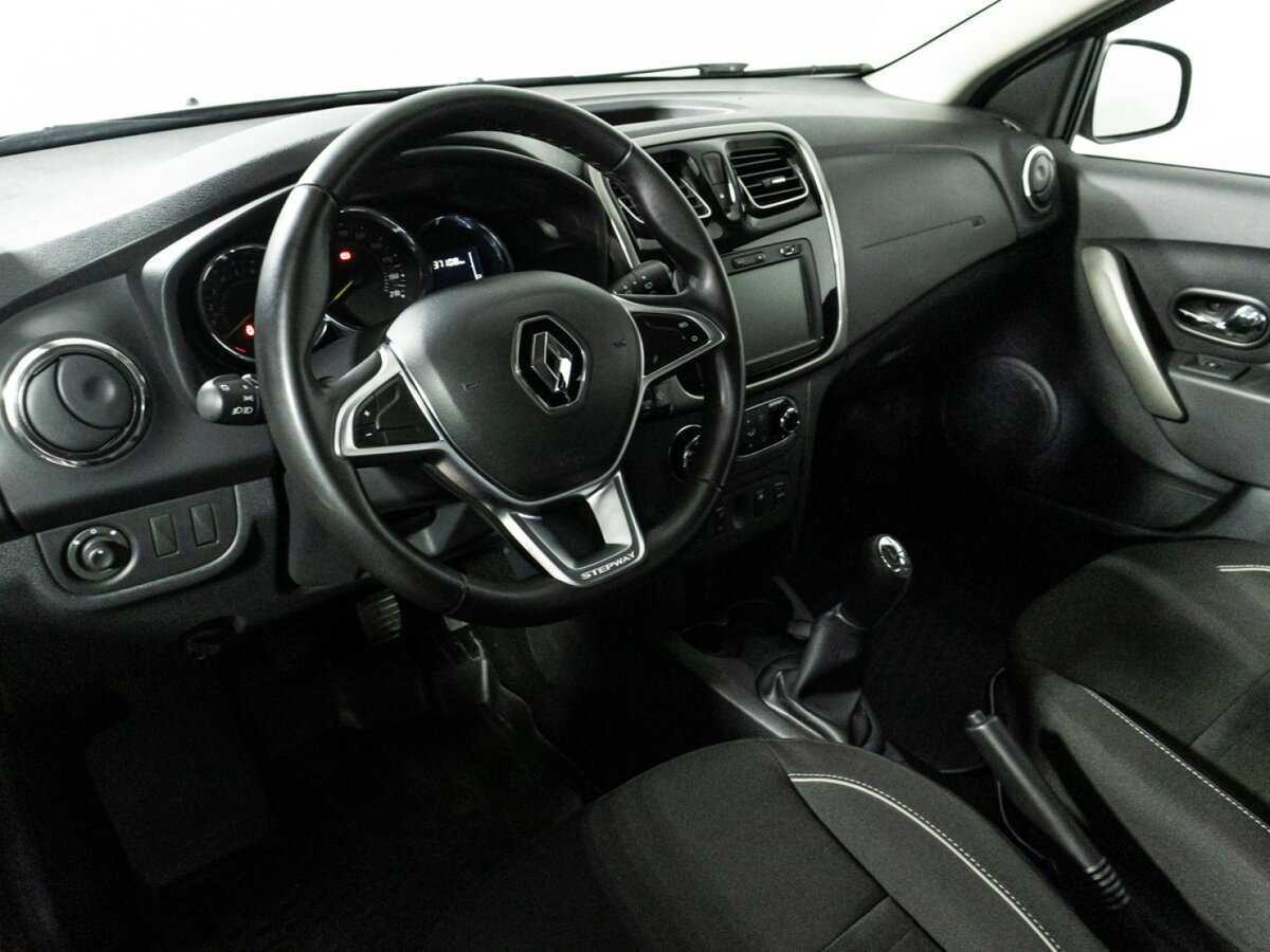 Б/У Рено Сандеро 2019 года. Фото: #10