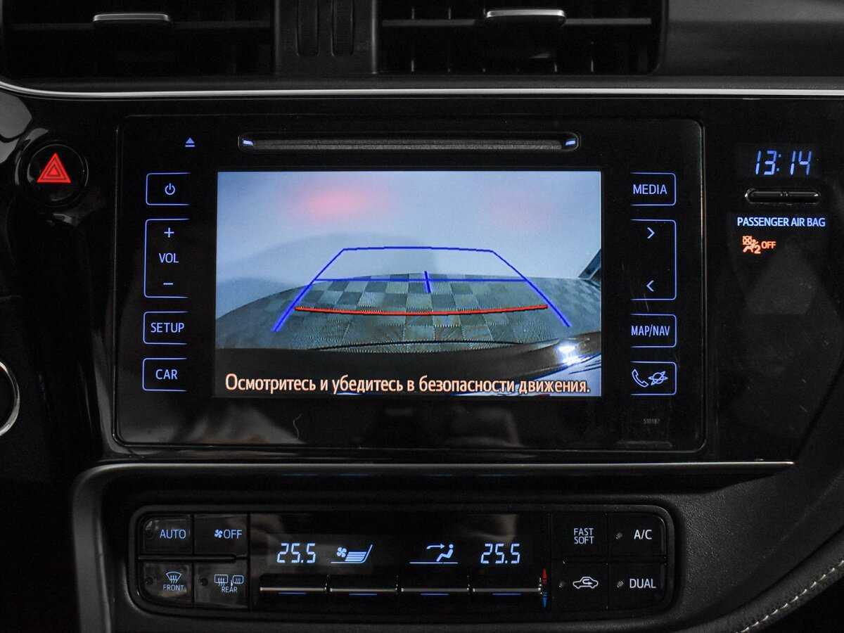 Б/У Тойота Королла 2016 года. Фото: #18