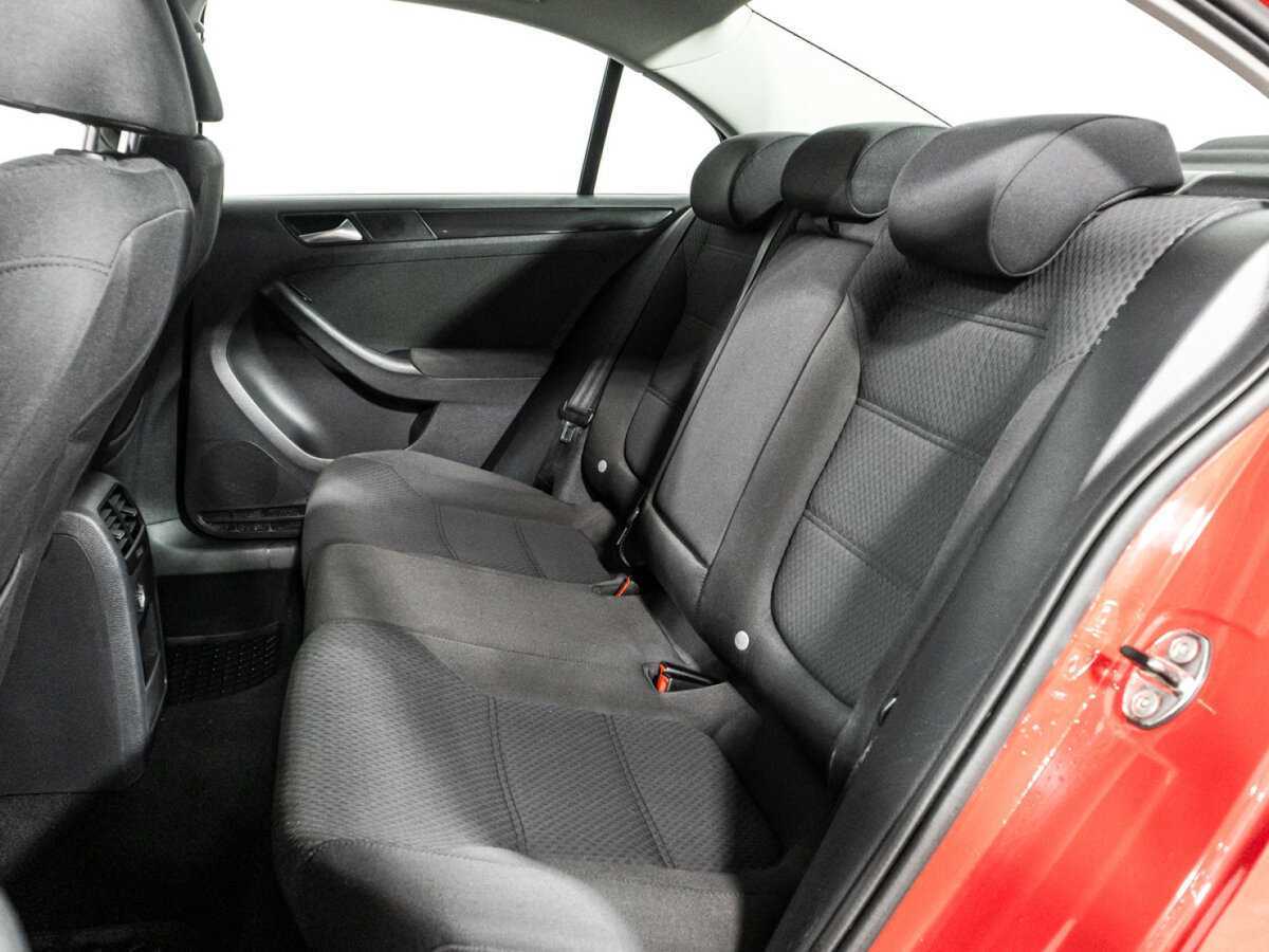 Б/У Фольксваген Джетта 2012 года. Фото: #9