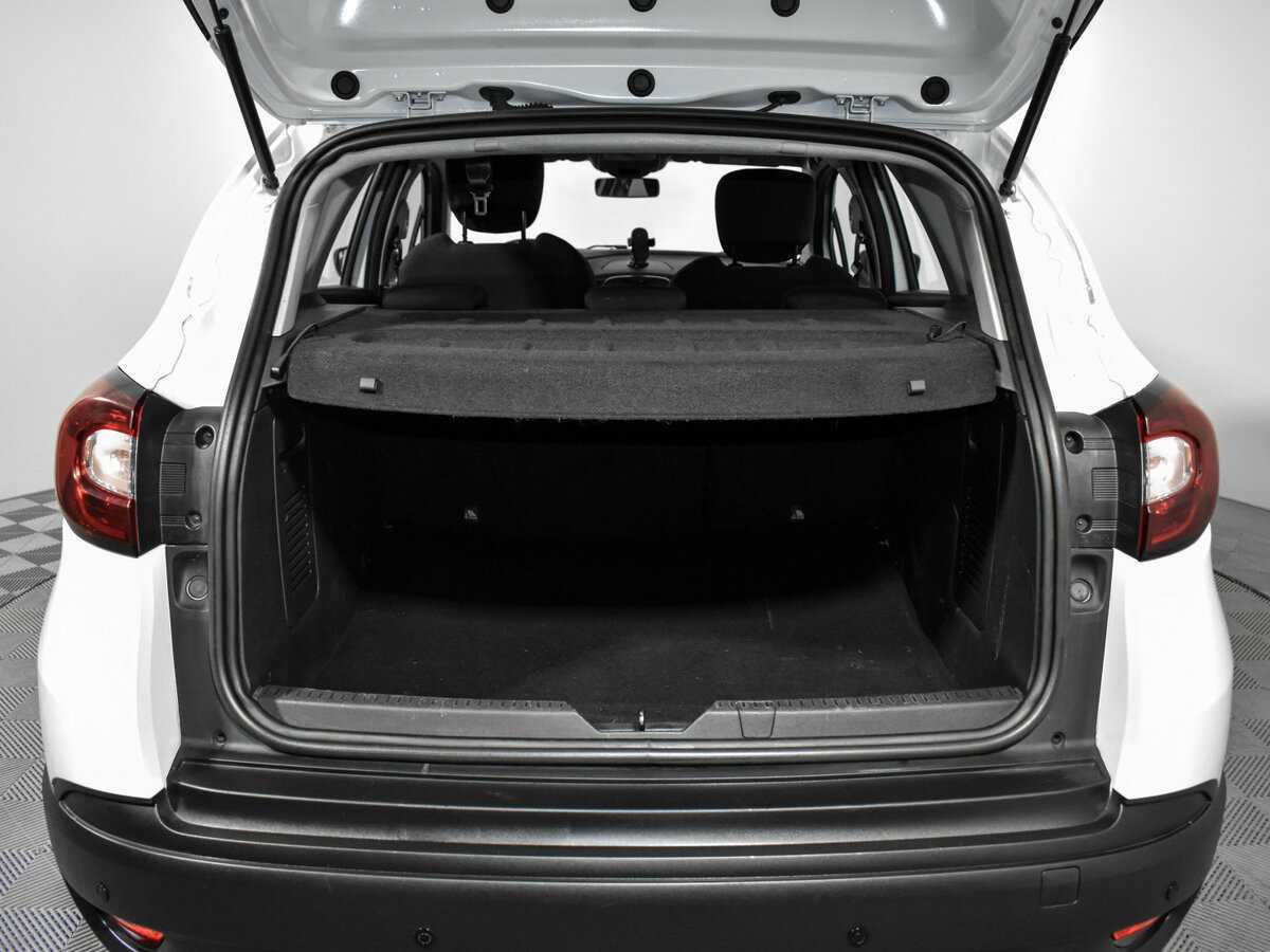 Б/У Рено Каптюр 2018 года. Фото: #19